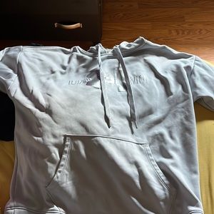 Size med under armour hoodie